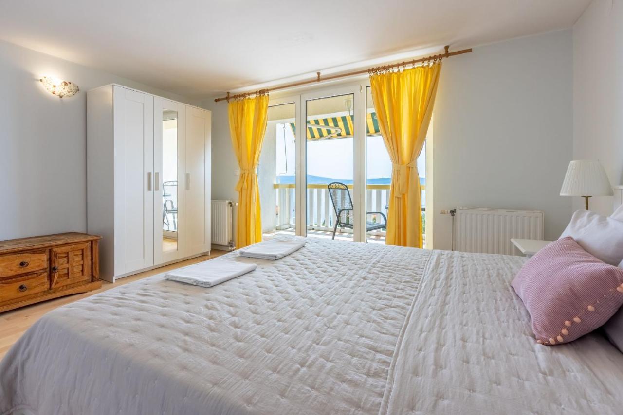Apartments Neno Crikvenica Luaran gambar