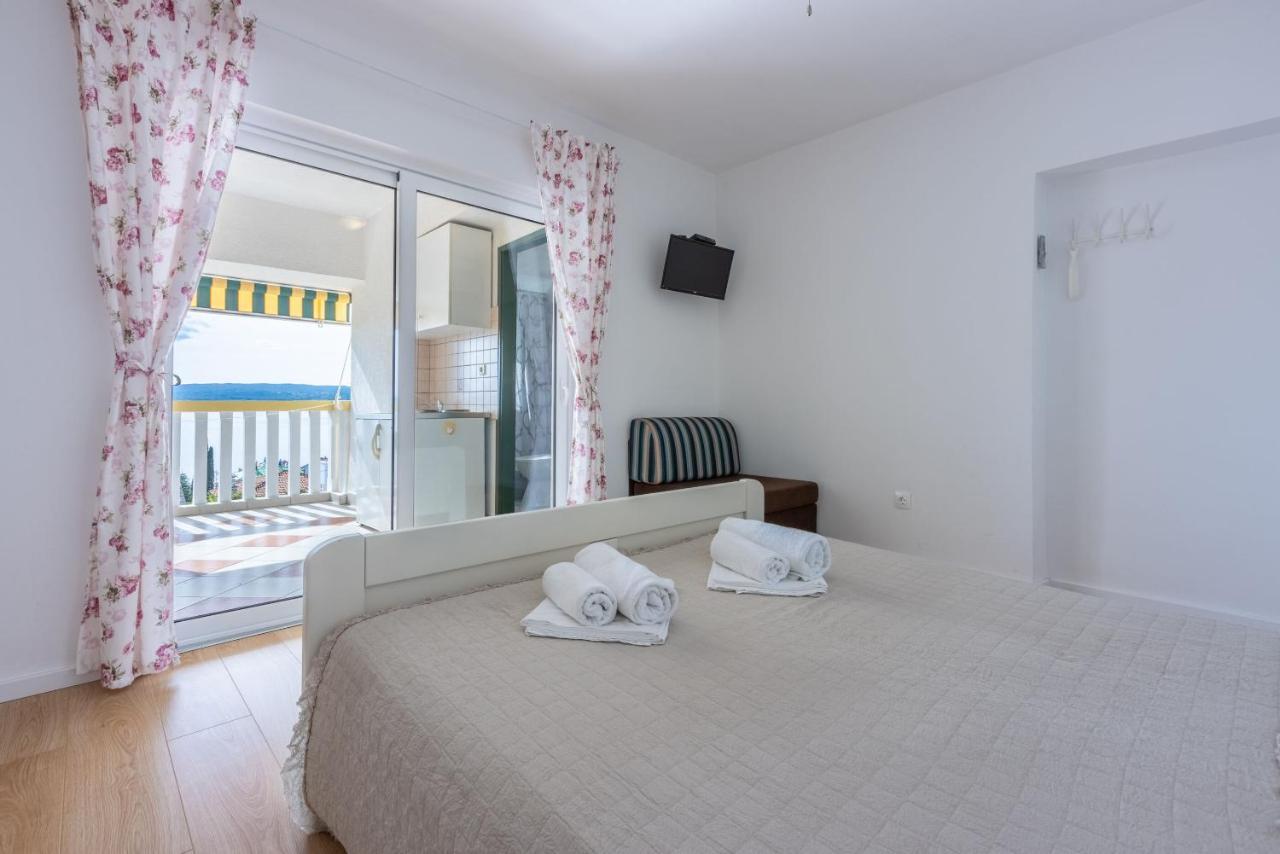 Apartments Neno Crikvenica Luaran gambar